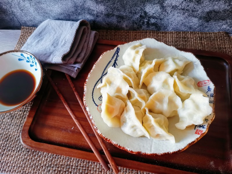 肉三鲜水饺的做法