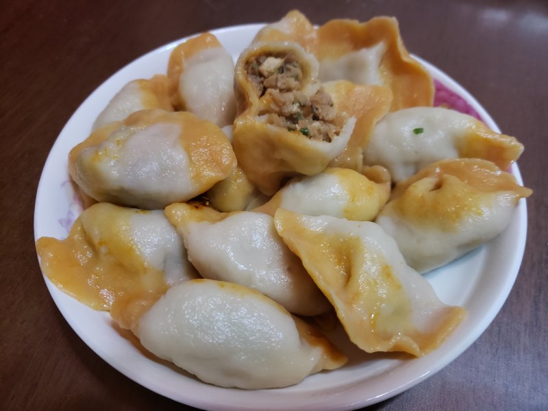 南瓜双色饺子??的做法