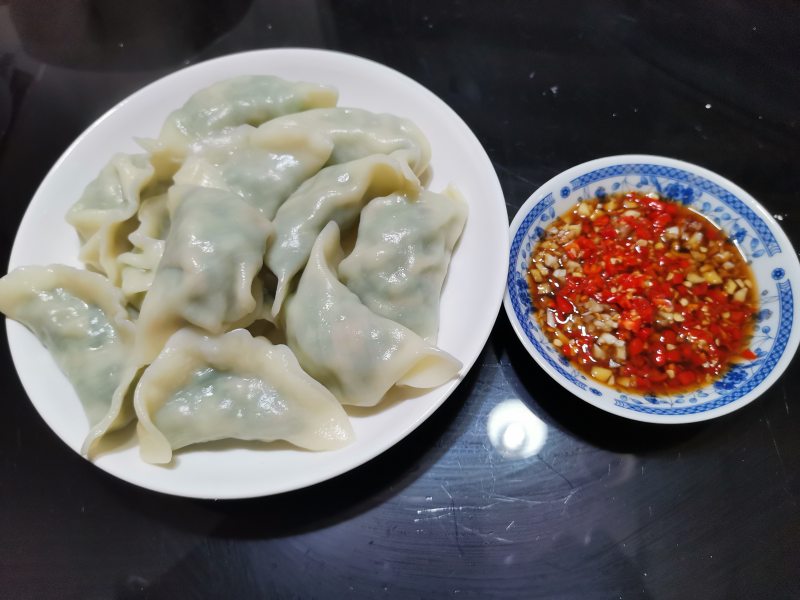 荠菜饺子的做法