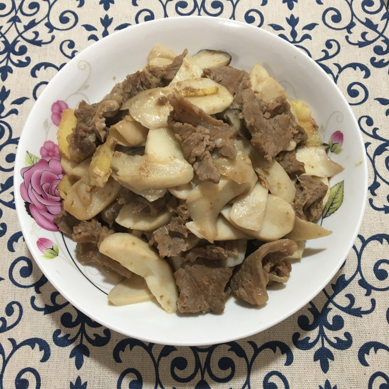 杏鲍菇炒牛肉的做法