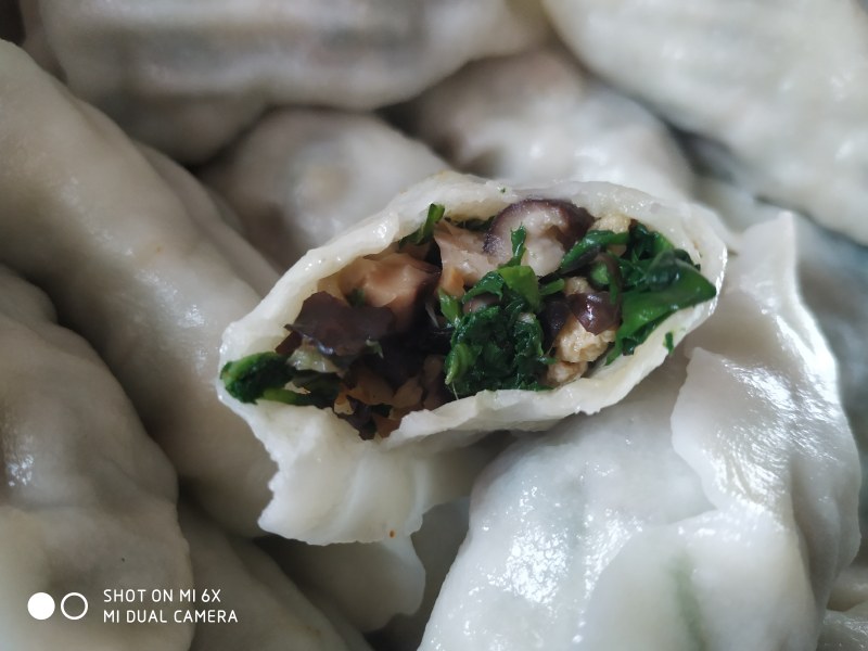 荠菜素水饺一一一健康型的做法