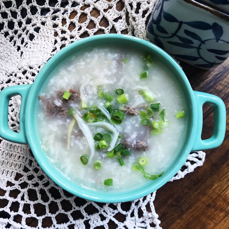 银鱼牛肉粥的做法