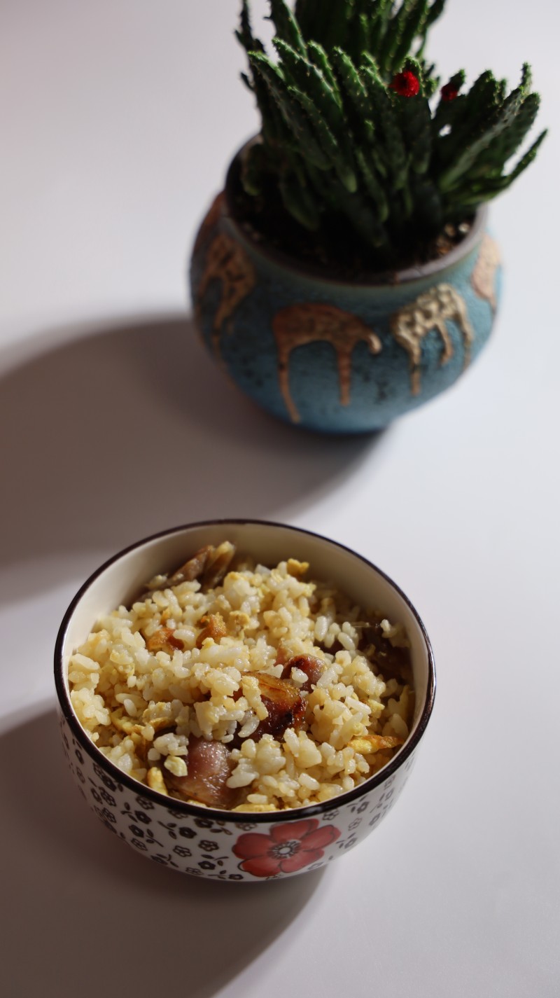 鸡蛋香肠炒饭的做法