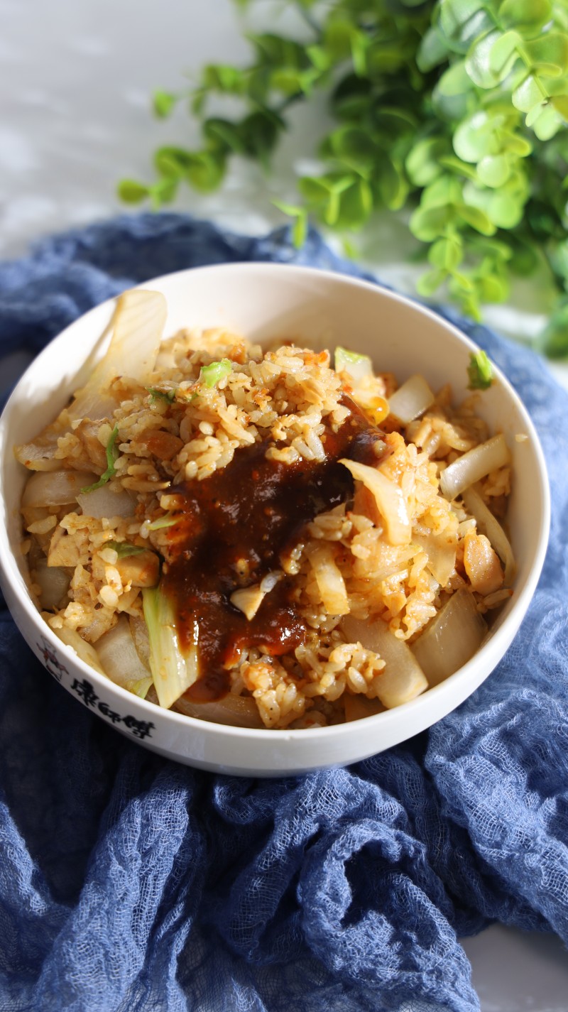 鸡肉黑椒汁炒饭的做法