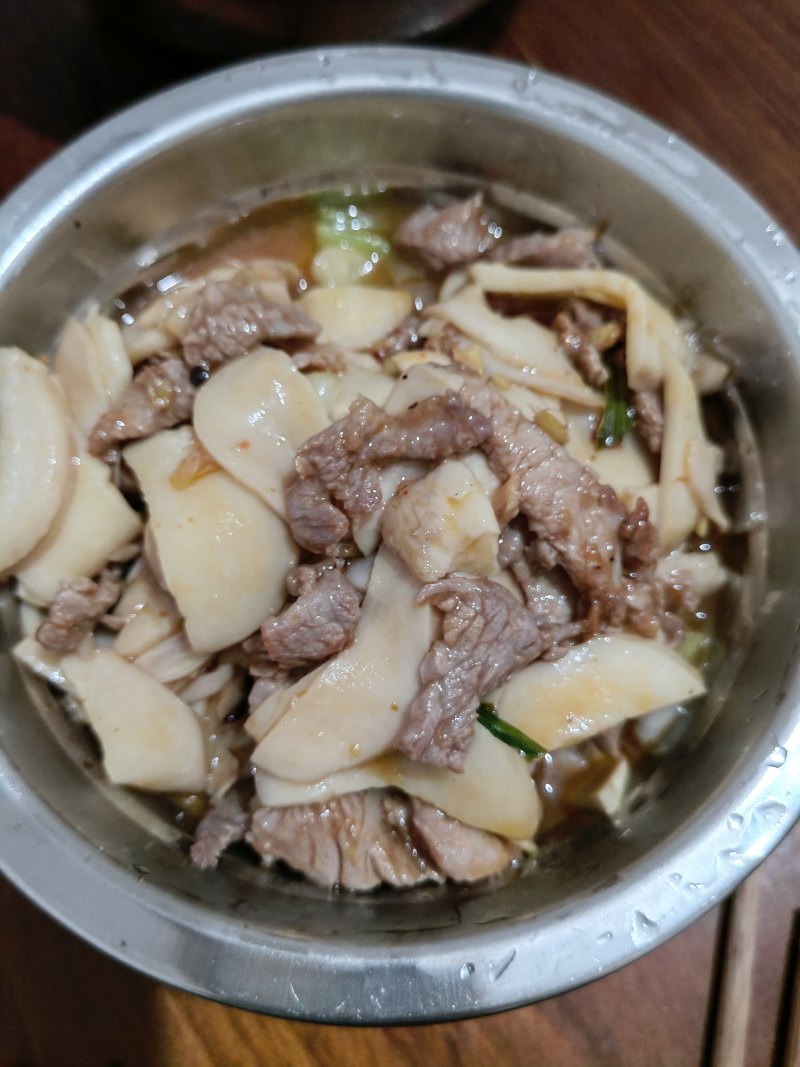 杏鲍菇炒肉片的做法