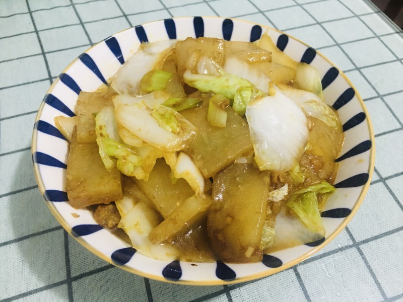 土豆恶炒白菜的做法