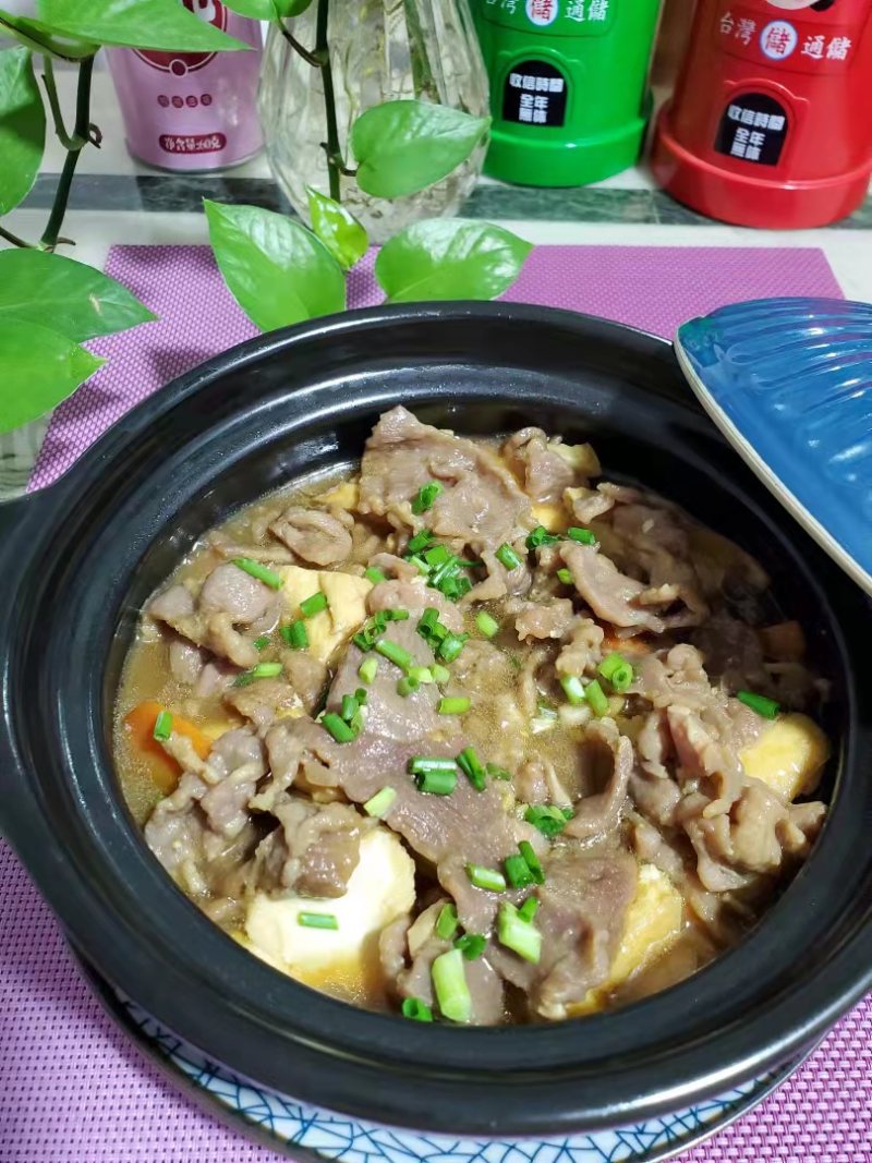 牛肉豆腐煲的做法