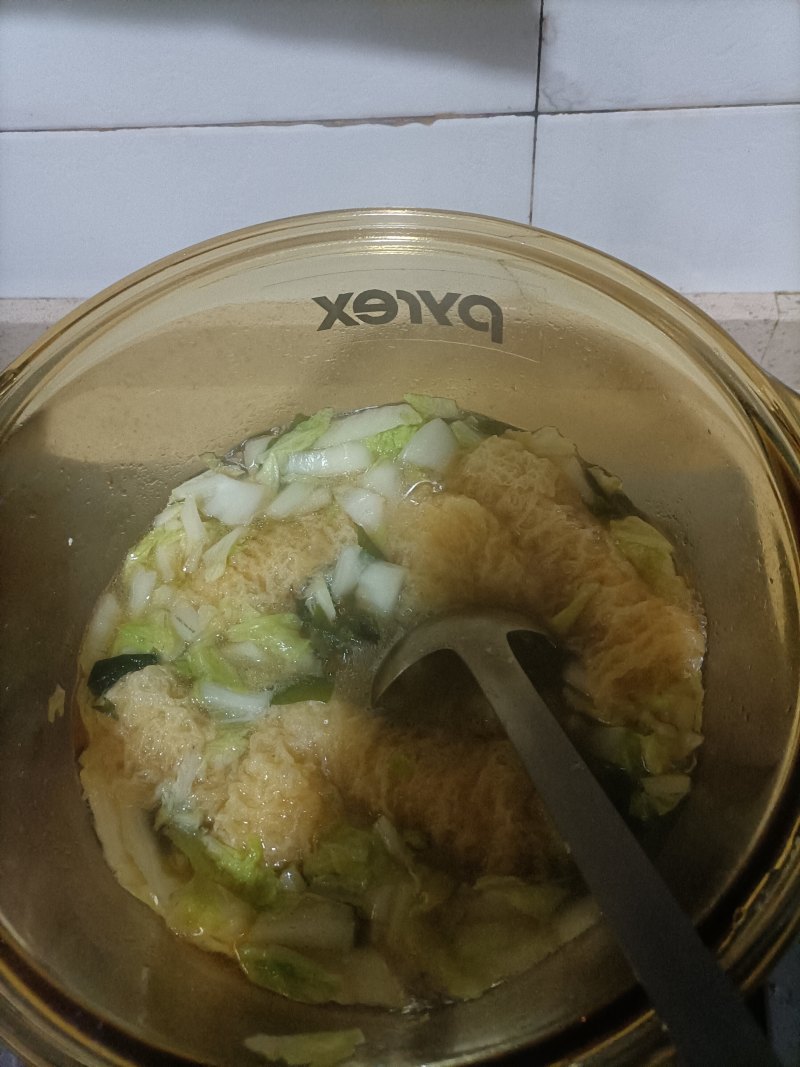 白菜豆卷汤的做法