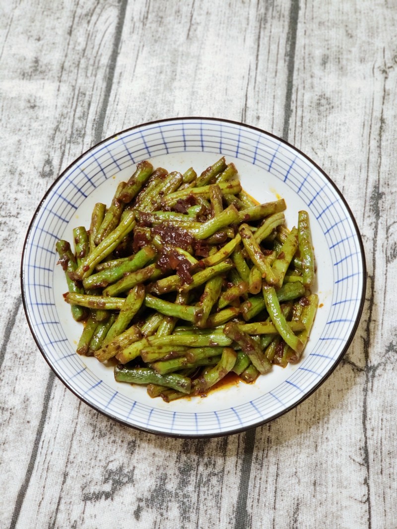 鲜香下饭梅菜肉酱炒豆角的做法