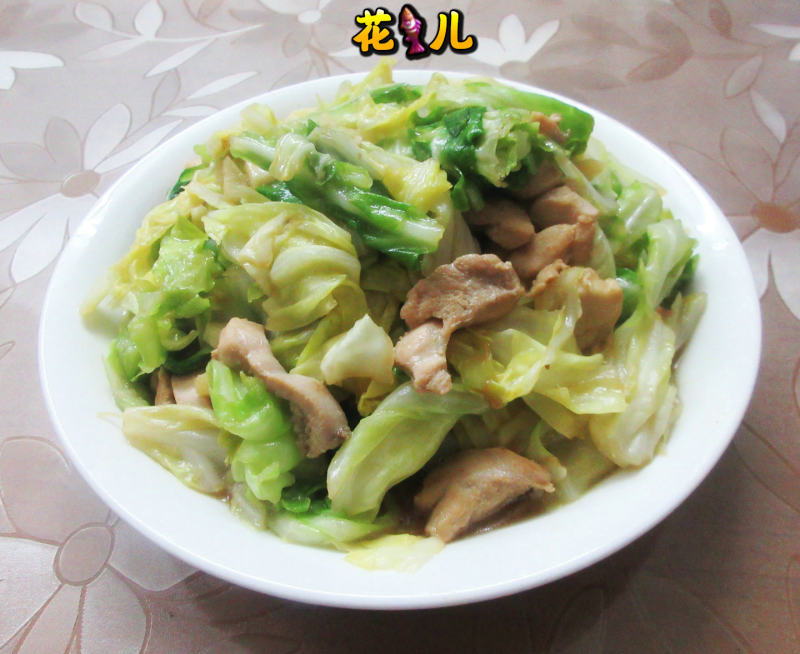 鸡腿肉炒牛心菜的做法