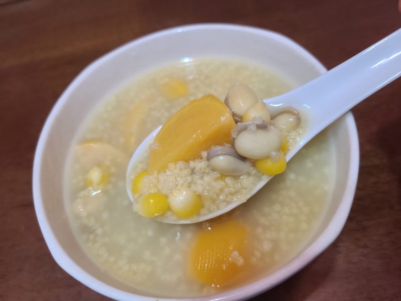 蔓菁眉豆小米粥的做法