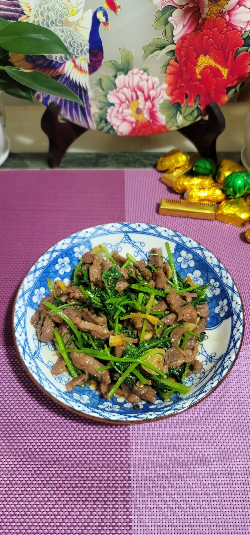 香菜炒牛肉的做法