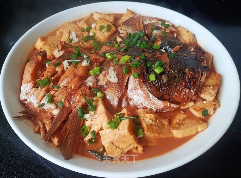 红汤老豆腐炖鲢鱼头的做法