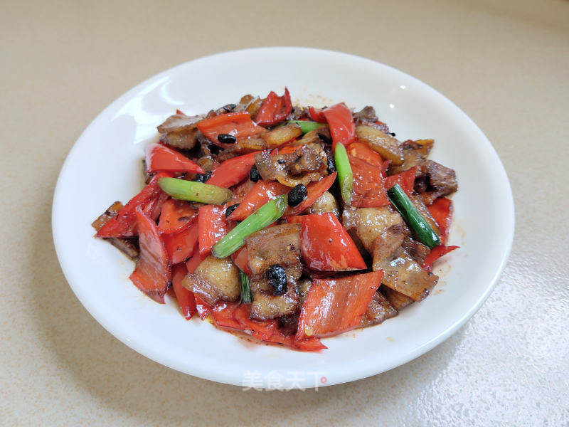 红椒炒五花肉的做法