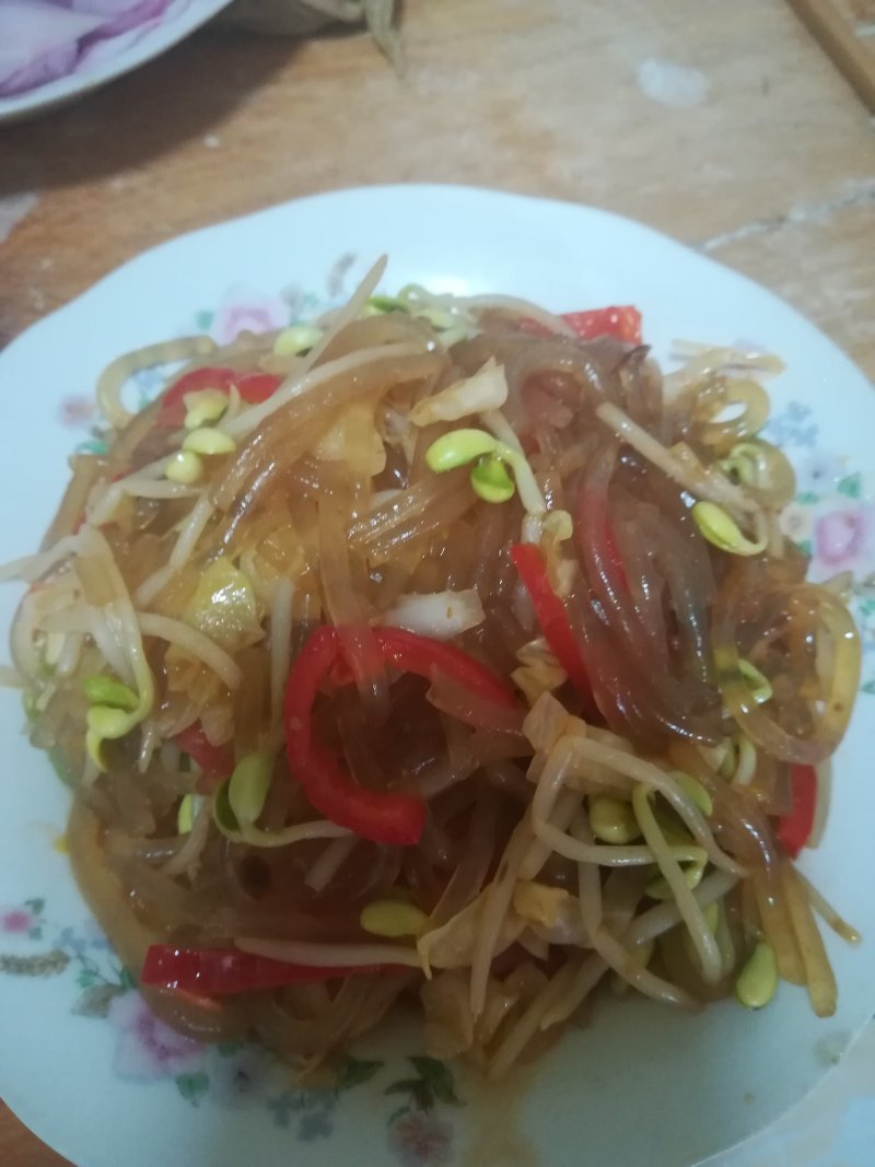 包包菜炒豆芽的家常做法 包包菜炒豆芽怎么做好吃