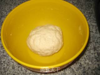 牛角小面包的做法步骤：1