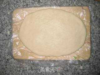 牛角小面包的做法步骤：4