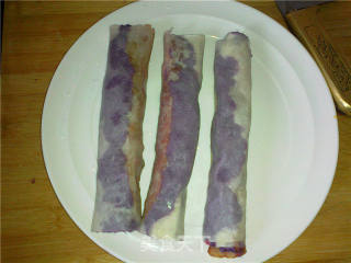奶香紫薯培根春卷的做法步骤：10