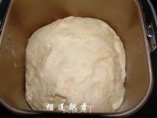 北海道牛奶吐司——面包机版的做法步骤：9