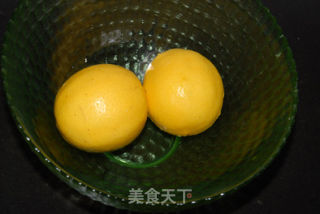 美白的蜂蜜柠檬水的做法步骤：1