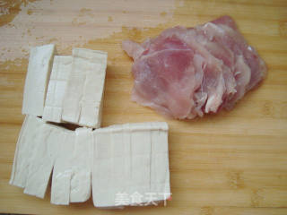 肉片豆腐卷的做法步骤：1