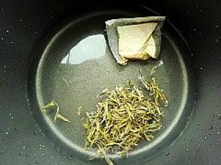 馋嘴小吃---香卤茶叶蛋的做法步骤：3