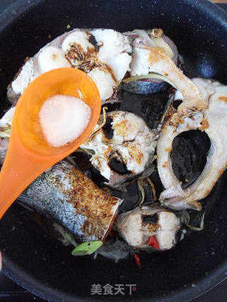 【家常菜】红烧鱼块的做法步骤：9