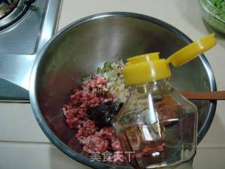 芹菜猪肉锅贴的做法步骤：6