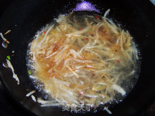 冬季暖身汤---酸辣鸡肉萝卜汤的做法步骤：6