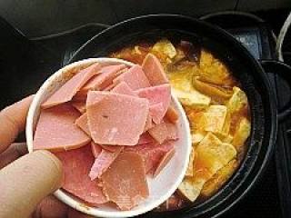 韩式火腿泡菜豆腐汤的做法步骤：13