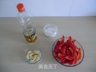 自制蒜蓉辣椒酱的做法步骤：1