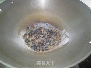 鲮鱼豆豉炒油麦菜的做法步骤：3