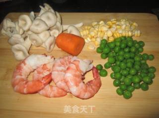 菌菇豌豆海虾汤的做法步骤：1