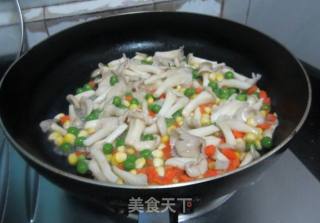 菌菇豌豆海虾汤的做法步骤：9