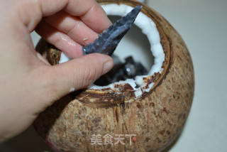 椰子炖乌鸡汤的做法步骤：4