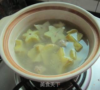 杨桃瘦肉汤的做法步骤：6
