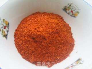 地道川渝人家必备的调味品——红辣椒油的做法步骤：2