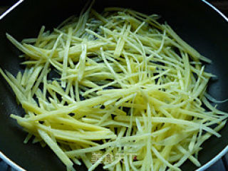 双椒土豆丝的做法步骤：6