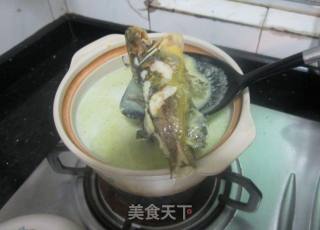 豆浆煮黄骨鱼的做法步骤：7