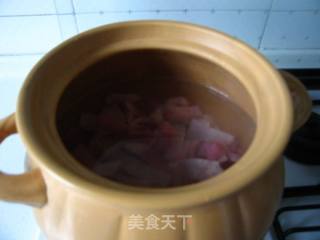 春天的养生汤水--山药花生猪肚汤的做法步骤：4