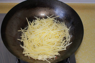 双椒土豆丝的做法步骤：5