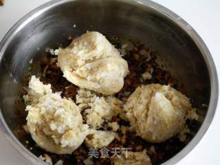 酸菜牛肉水饺的做法步骤：5
