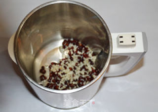 祛湿健脾——红豆薏米浆的做法步骤：3