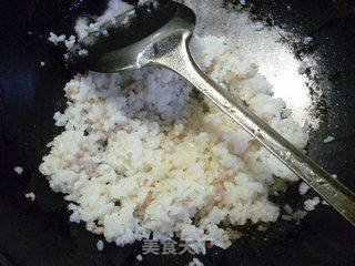 肉末酸带豆炒饭的做法步骤：6
