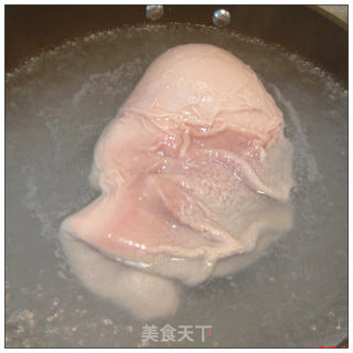 原来川菜也可以很清淡-----大蒜烧肚条的做法步骤：2
