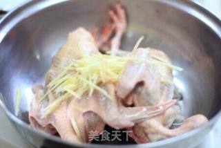 浓香黑椒烤乳鸽的做法步骤：2