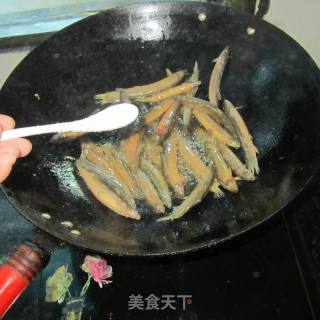 青椒炒泥鳅的做法步骤：4
