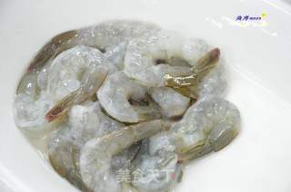金丝沙拉凤尾虾的做法步骤：6