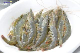 金丝沙拉凤尾虾的做法步骤：4