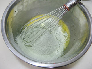 抹茶奶油蛋糕卷的做法步骤：4